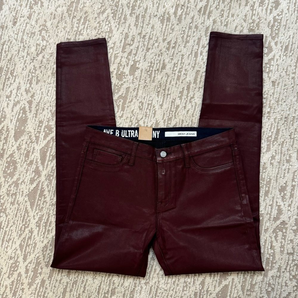 DJNY Jeans - Avenue B Ultra Skinny - Size 8